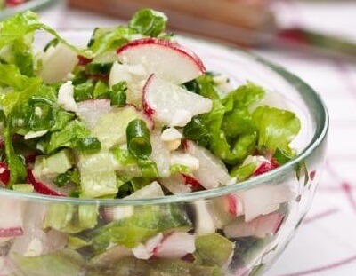 Салат из зеленого салата