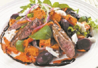 Салат с мясом и виноградом