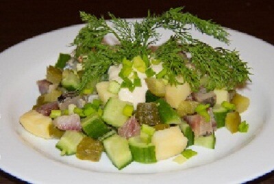 Салат из сельди с овощами